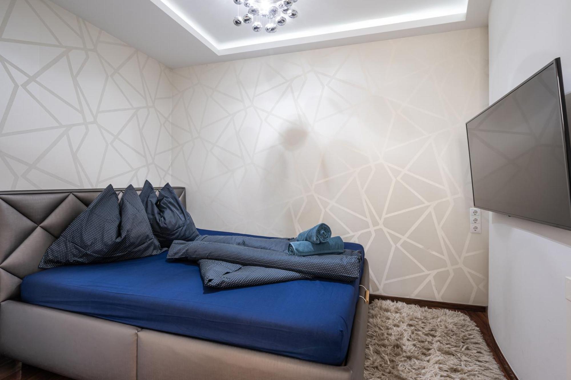 Kiraly 44 Luxury Apartment With Free Parking بودابست المظهر الخارجي الصورة