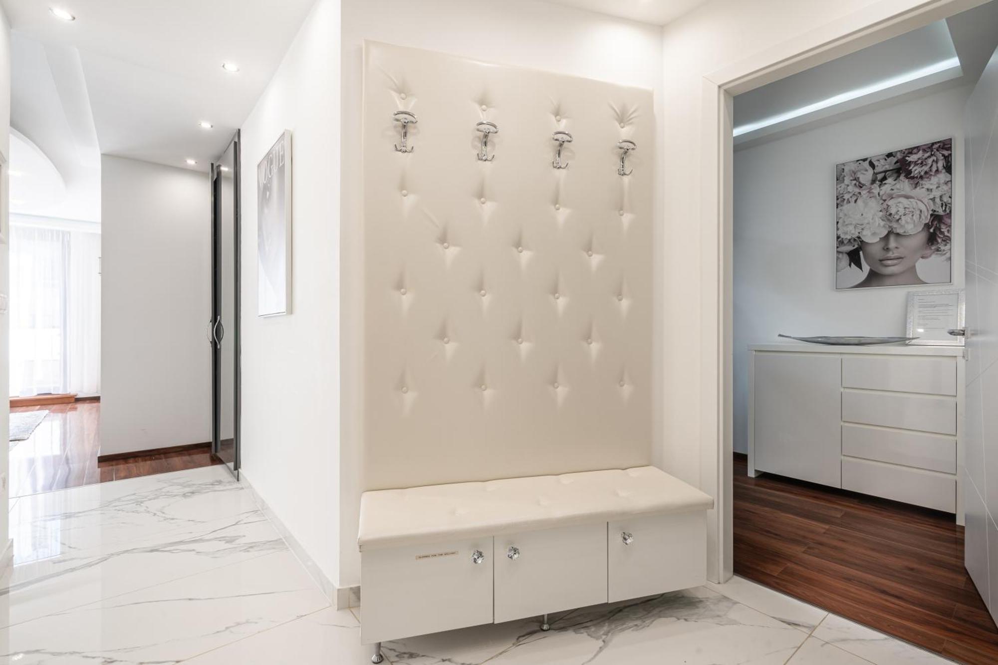 Kiraly 44 Luxury Apartment With Free Parking بودابست المظهر الخارجي الصورة