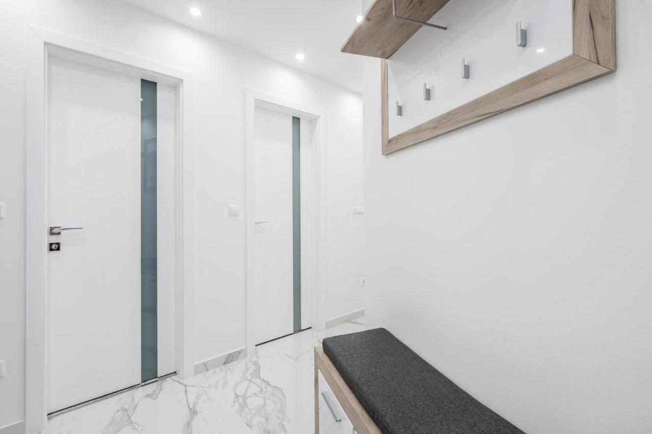 Kiraly 44 Luxury Apartment With Free Parking بودابست المظهر الخارجي الصورة