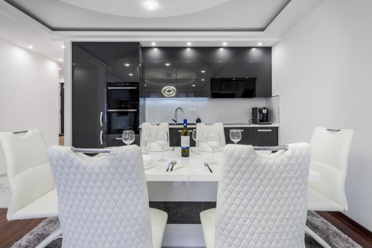 Kiraly 44 Luxury Apartment With Free Parking بودابست المظهر الخارجي الصورة